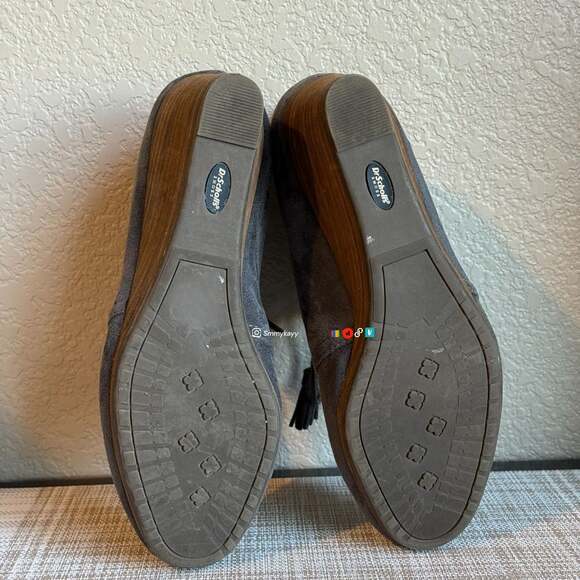 Dr. Scholl's Dakota Gray Microsuede Tasseled Wedge Ankle Boots - Picture 5 of 6